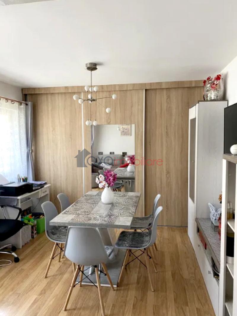 Apartment 2 rooms for sell in Floresti