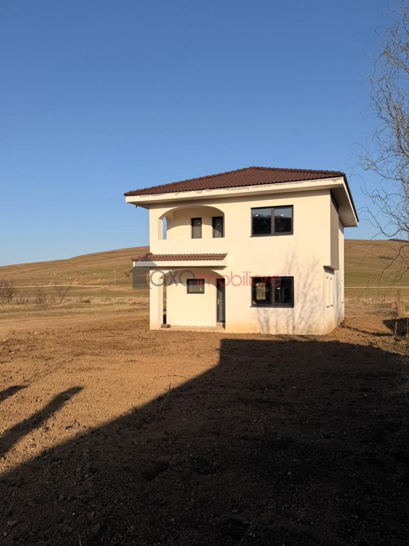 Casa 4 camere de vanzare in Dezmir